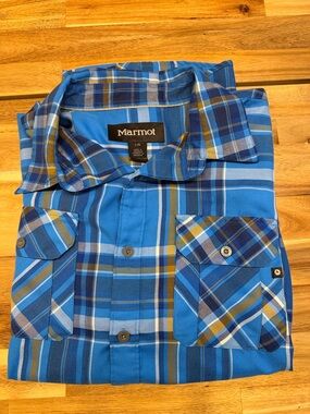 Marmot Men's Blue Plaid Button-Up Shirt